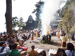 弘法寺火渡り護摩法要