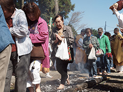 弘法寺火渡り護摩法要