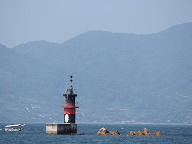 下碇の礁(しもいかりのはえ)